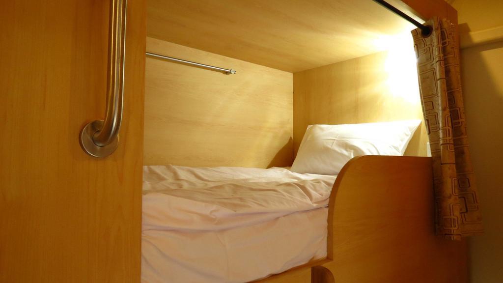 Potae'S House Hostel Чиангмай Стая снимка