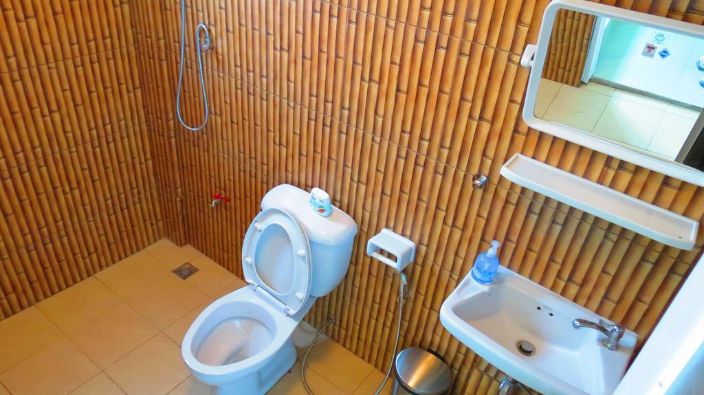 Potae'S House Hostel Чиангмай Стая снимка