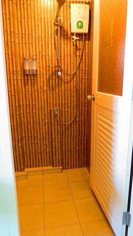 Potae'S House Hostel Чиангмай Стая снимка